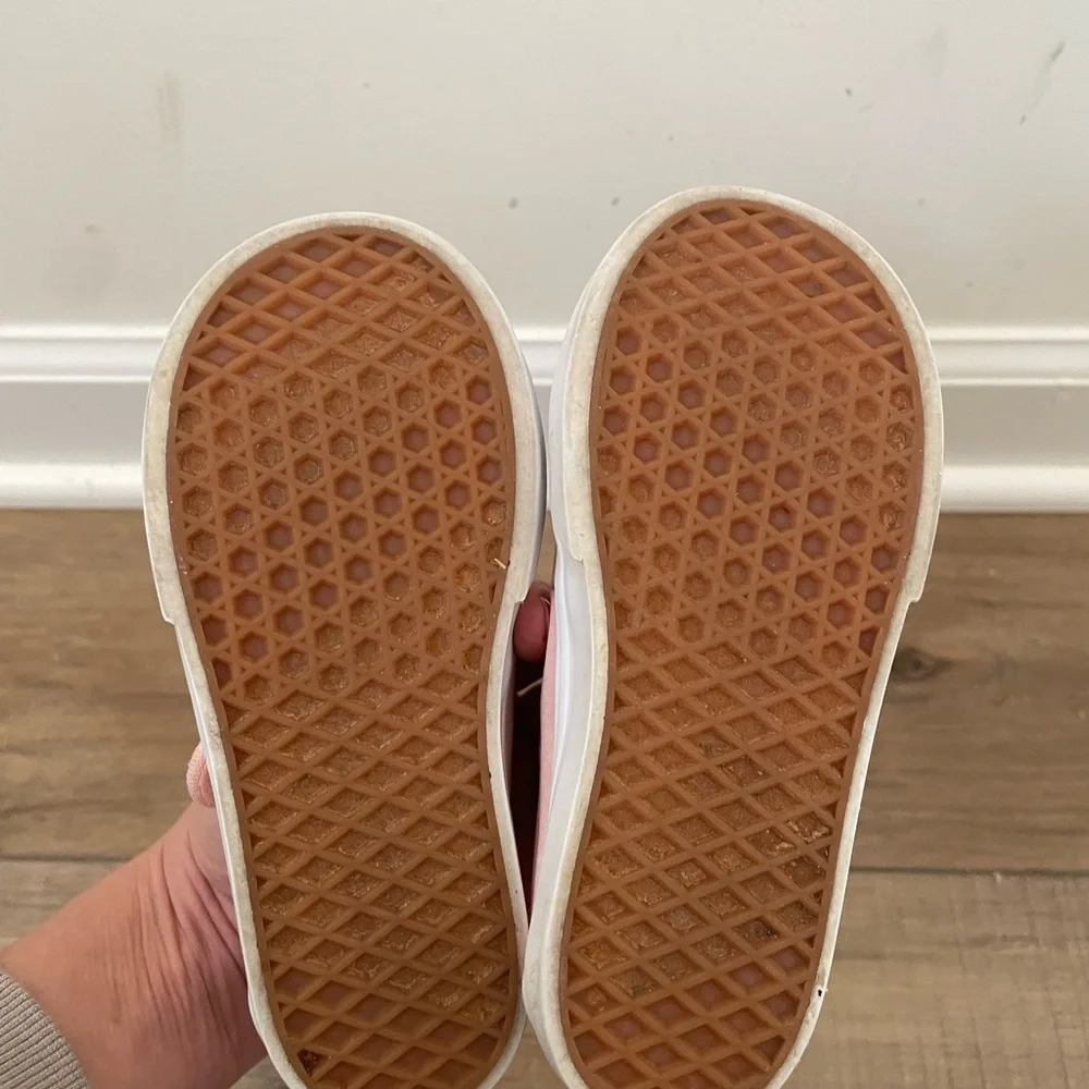 Vans Toddler Mary Jane Sneakers in Pink and White - Picture 10 of 11